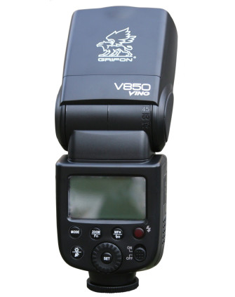 Фотовспышка накамерная V850 (центральный контакт, литиевые батареи)